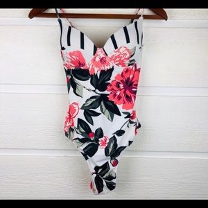 One piece Floral Swimsuit! Size Medium!